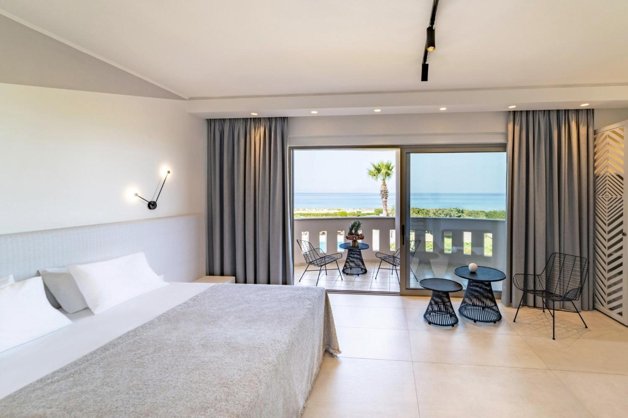 اجيوس ايوانيس San Giovanni Beach Resort And Suites المظهر الخارجي الصورة