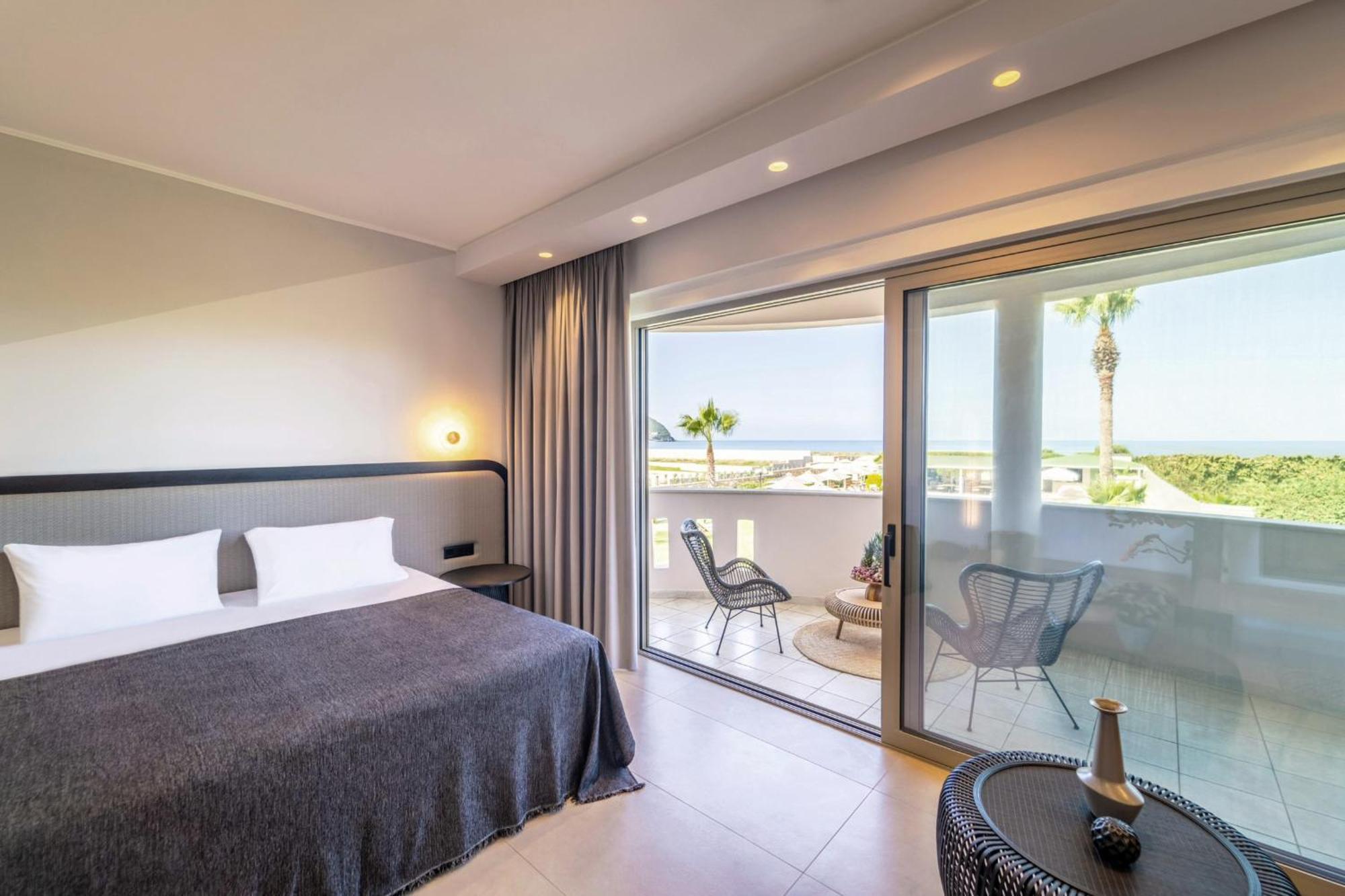 اجيوس ايوانيس San Giovanni Beach Resort And Suites المظهر الخارجي الصورة